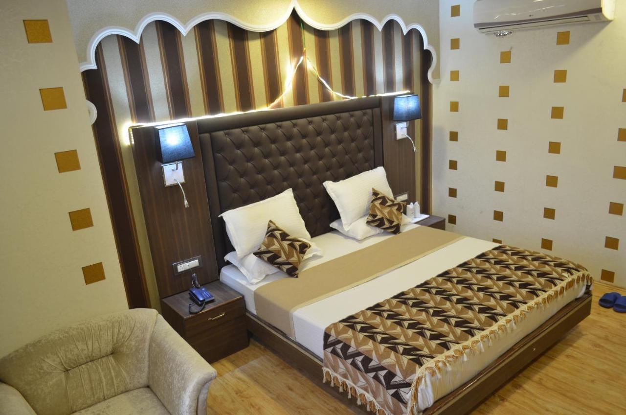 Hotel The Valley View Kashmir Srīnagar Exteriör bild